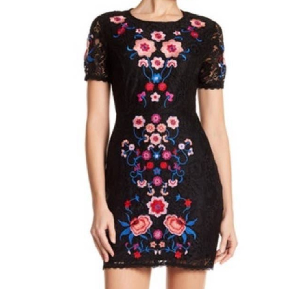 Romeo Juliet Couture Lace Embroidered Mini Dress